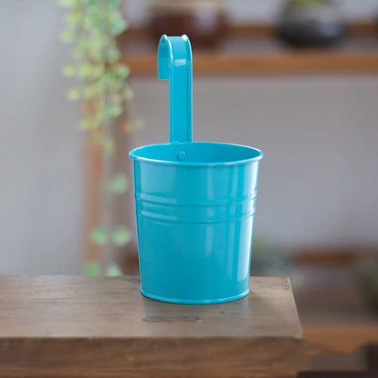 Iron hanging flower pot in various colors for garden and home decoration