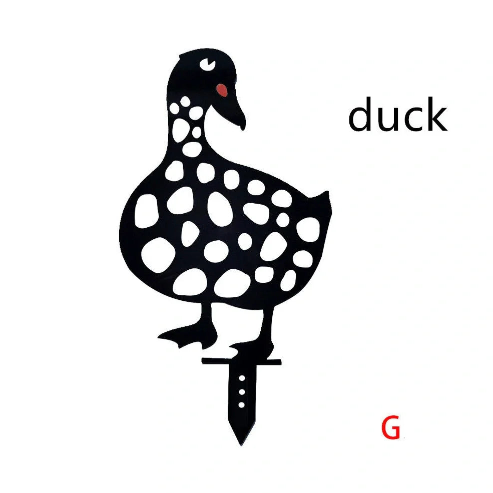 Set of powder-coated metal chicken yard art stakes, sizes 15-35 cm, with lifelike hen silhouettes for garden decor