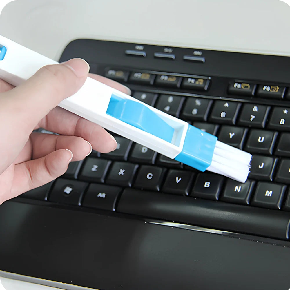 Black cleaning brush with 18.5cm handle and 2cm brush head for window slots and keyboard gaps