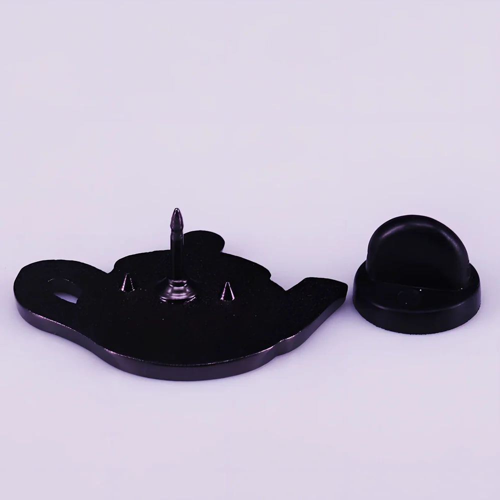 Copper brooch with 4cm diameter and three style variations in individual packaging