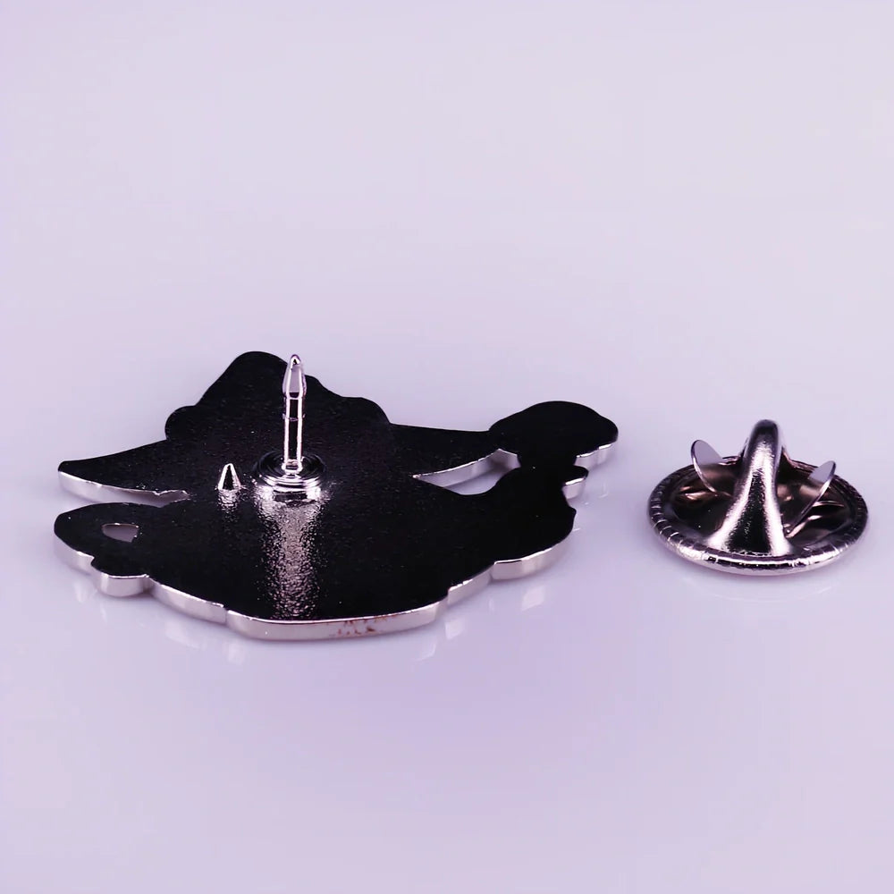 Copper brooch with 4cm diameter and three style variations in individual packaging