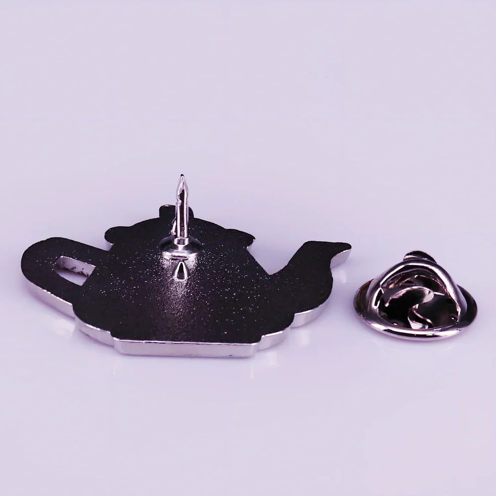 Copper brooch with 4cm diameter and three style variations in individual packaging