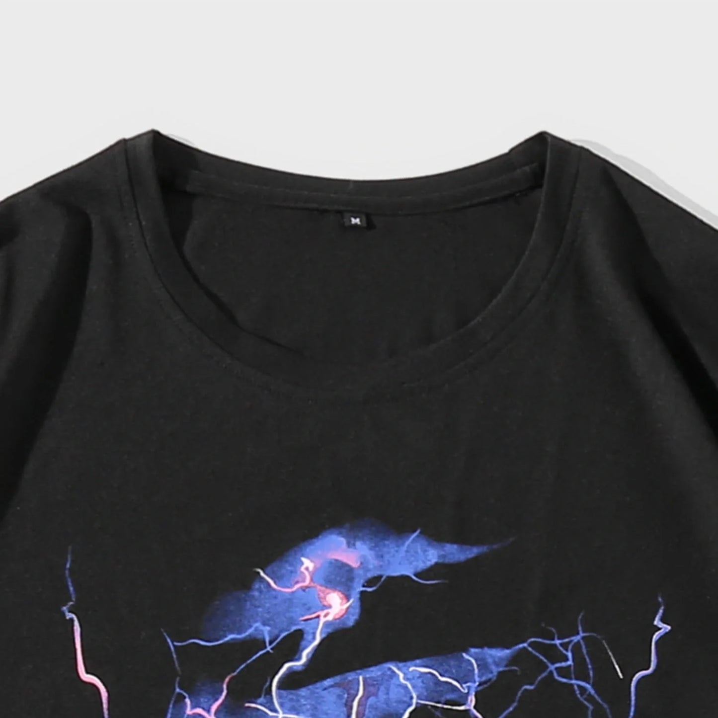 Men's black lightning print round neck short sleeve cotton shirt