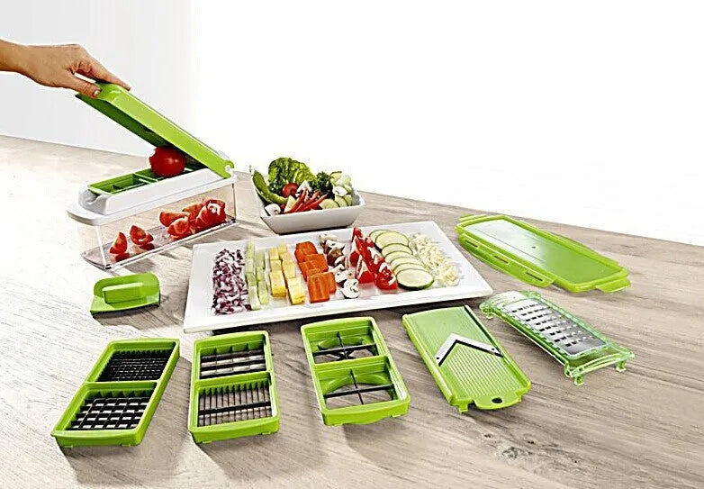 Green manual food chopper kitchen gadget with stainless steel blades for vegetable and herb preparation