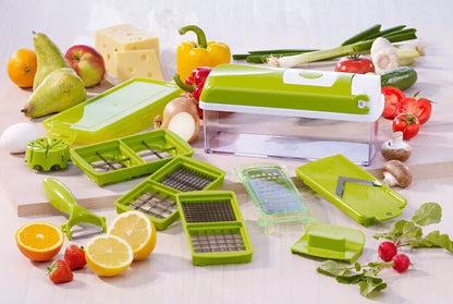 Green manual food chopper kitchen gadget with stainless steel blades for vegetable and herb preparation