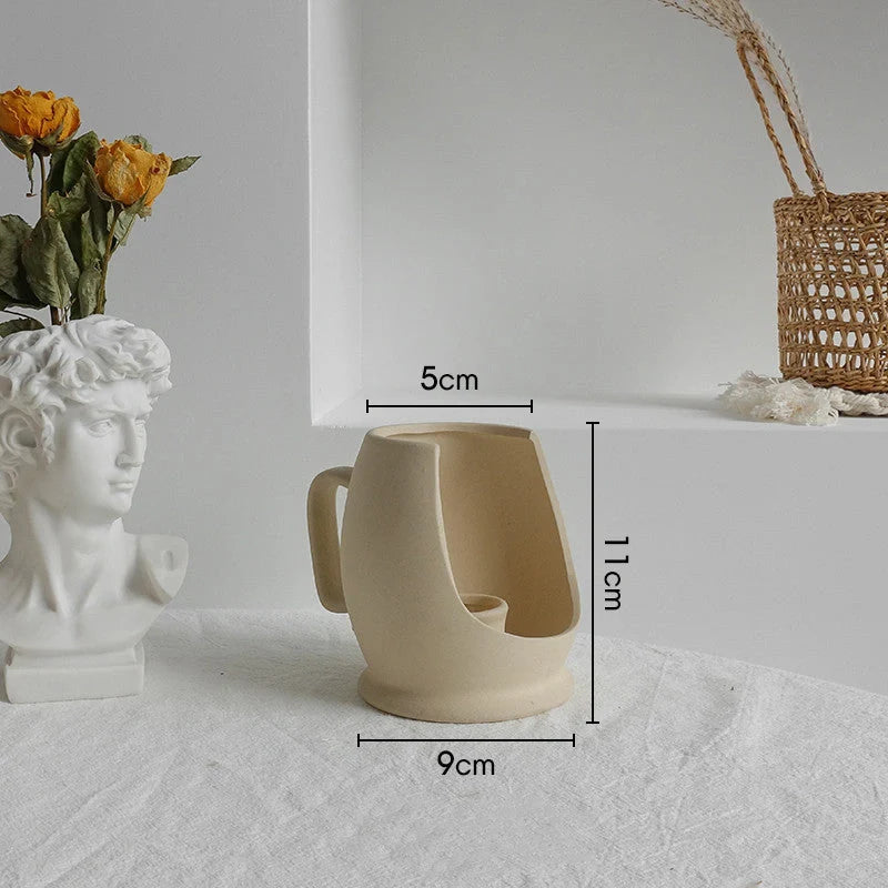 Nordic style ceramic vase for dry flower arrangements, perfect for home decor.