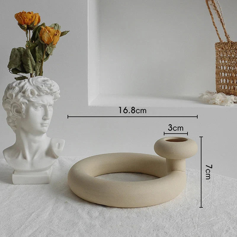 Nordic style ceramic vase for dry flower arrangements, perfect for home decor.