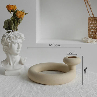 Nordic style ceramic vase for dry flower arrangements, perfect for home decor.