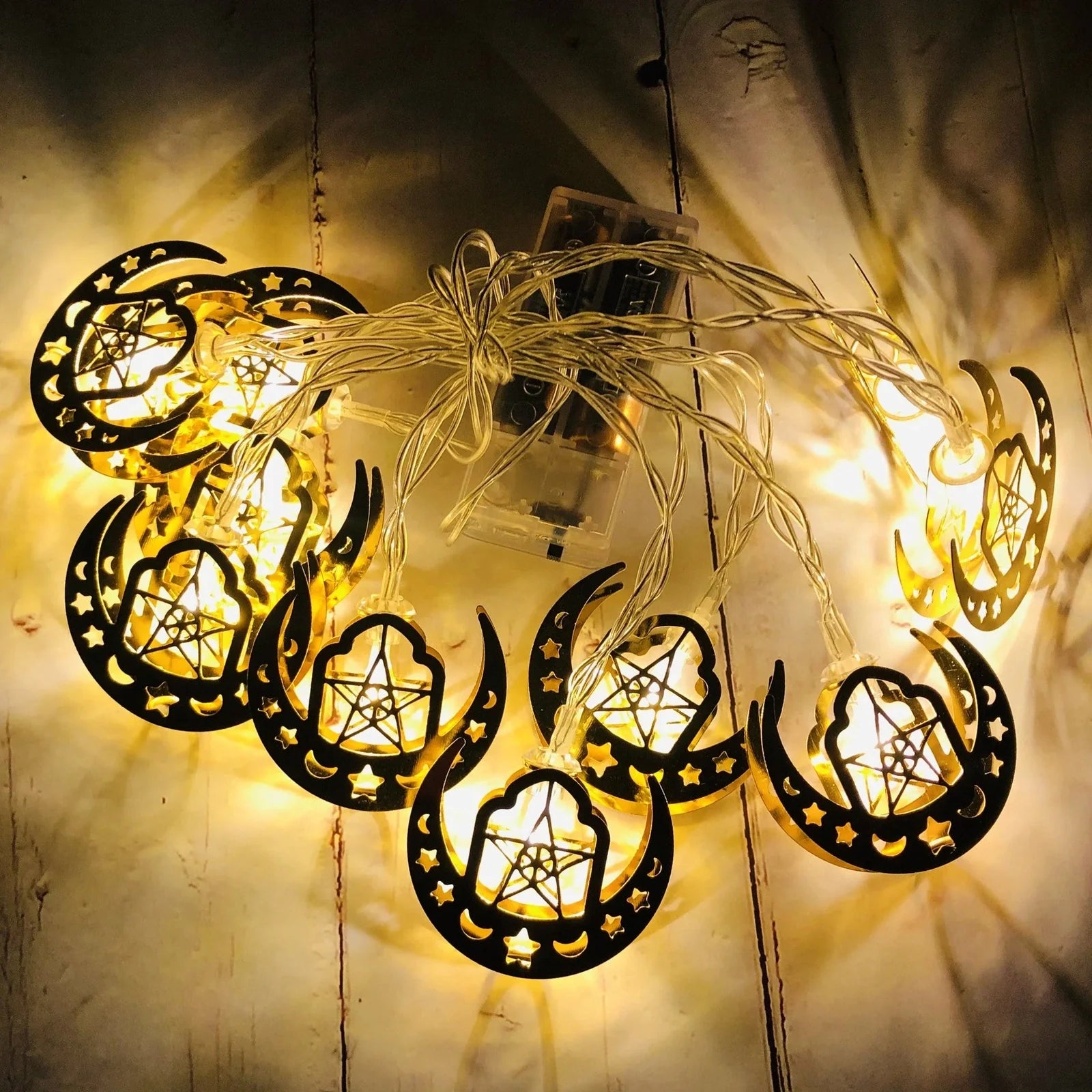 Gold moon and star pendant LED string lights for Ramadan with battery operation