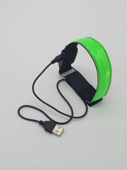 Luminous Night Running Armband with USB Charging, Reflective Material, and Secure Fit for Increased Visibility and Safety During Nighttime Workouts