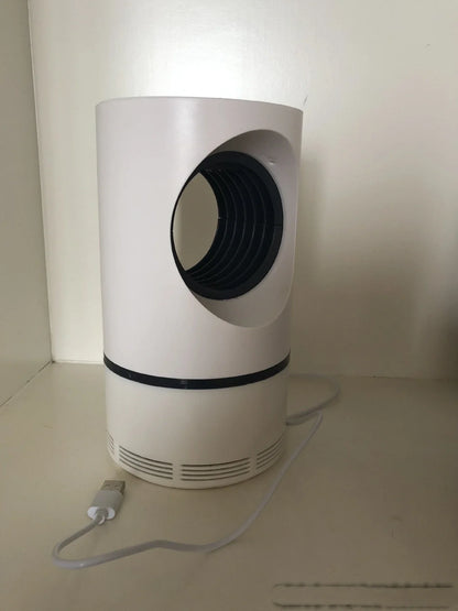 White mosquito killer lamp with violet light technology and USB connection for chemical-free insect control