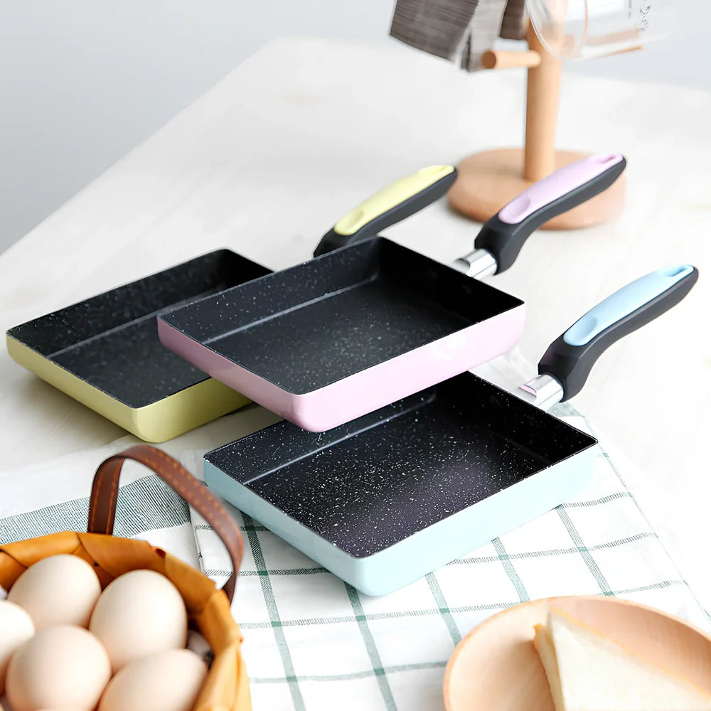 Square non-stick frying pan in blue colour showing 13×18cm dimensions and 3.5cm depth