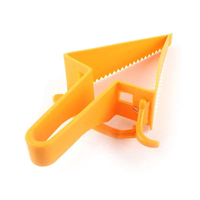 Adjustable Cake Divider Slicer for perfect triangle slices, food-grade plastic, 16*10 cm