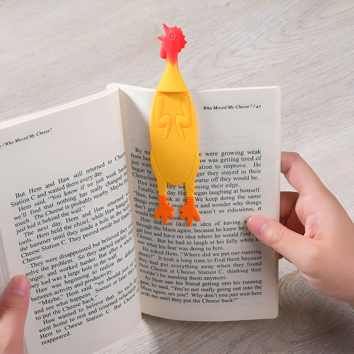 Yellow silicone screaming chicken bookmark 16cm flexible page marker in colour box