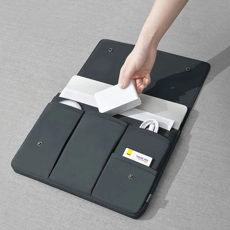 Nylon notebook liner bag with magnetic buckle, black or white, sizes 13, 14.1, 15.4, and 16 inches, for laptops and tablets.