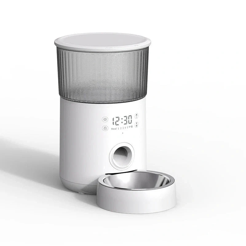 Smart automatic pet feeder with water fountain for cats and dogs, customizable meal portions, voice recording