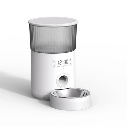 Smart automatic pet feeder with water fountain for cats and dogs, customizable meal portions, voice recording