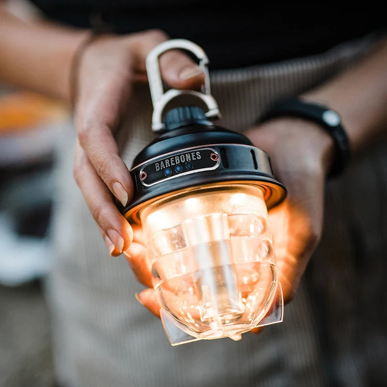 Camping chandelier with 3W CREE LED, 15.2x7.6cm portable design, available in bronze black, red, or copper finishes