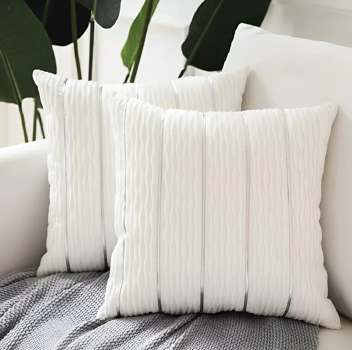 Striped velvet pillow cover in plush flannel velvet material measuring 45x45cm