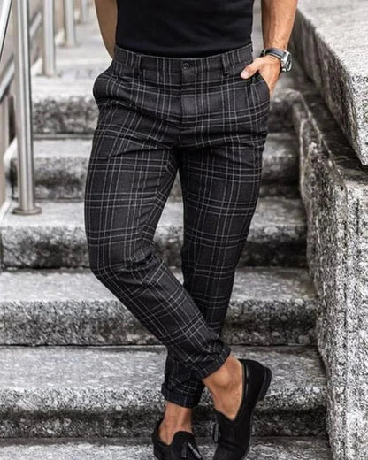 Men's plaid casual trousers in various colors and sizes, featuring a relaxed and lightweight design.
