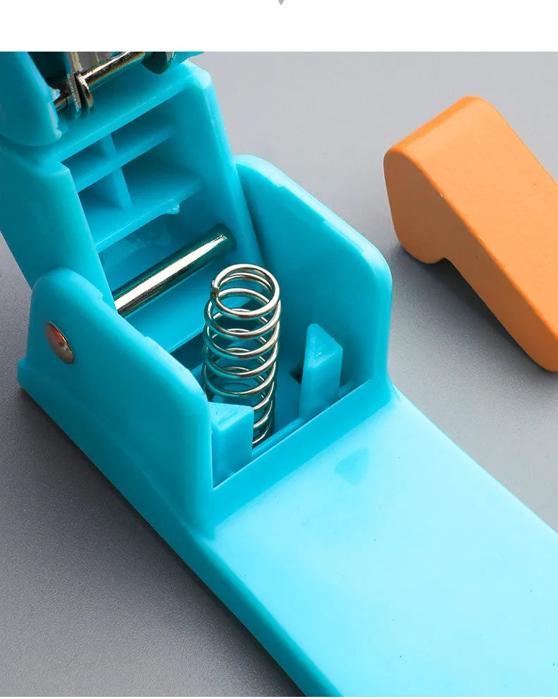 Rotatable stapler in dark blue showing 360° rotation, capable of binding 25 A4 sheets with eight direction options.