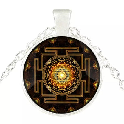 Sacred Sri Lanka Yantra Time Gem Pendant Necklace in zinc alloy and glass