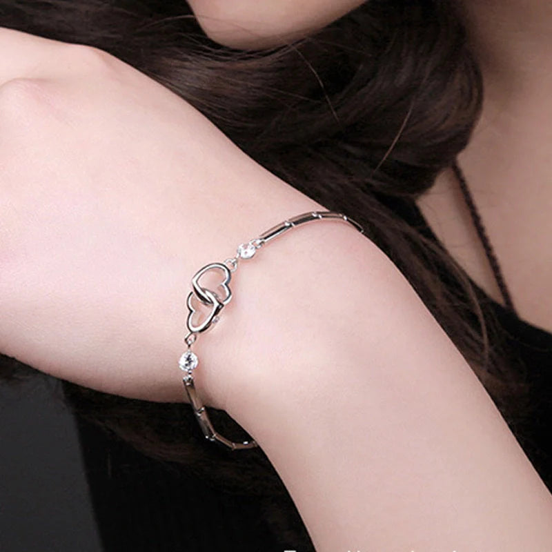 925 sterling silver charm bracelets for women with fashionable and trendy designs