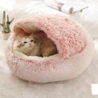 Cozy pet bed with plush and warm fabric for cats and dogs