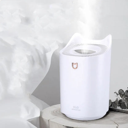 Double spray humidifier in Coral Pink or Glacier White with USB cable and three mist outlets