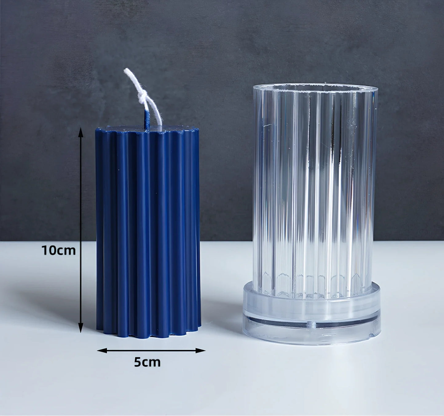 Semi-transparent acrylic candle mould showing temperature resistance from -40°C to 220°C with six style options