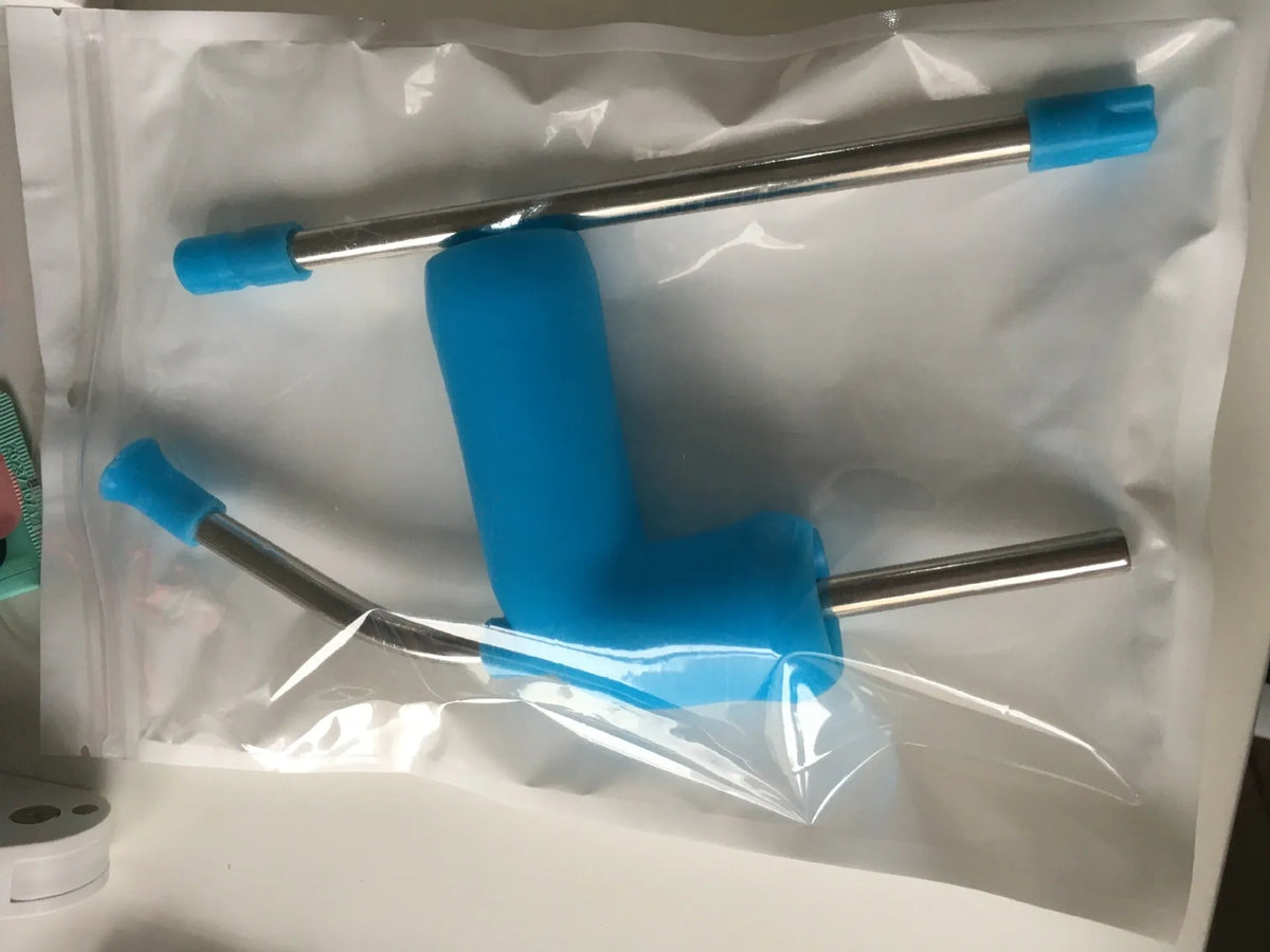 Beer snorkel straw with stainless steel rod, TPE mouthpiece, and vent pipe for faster drinking from bottles