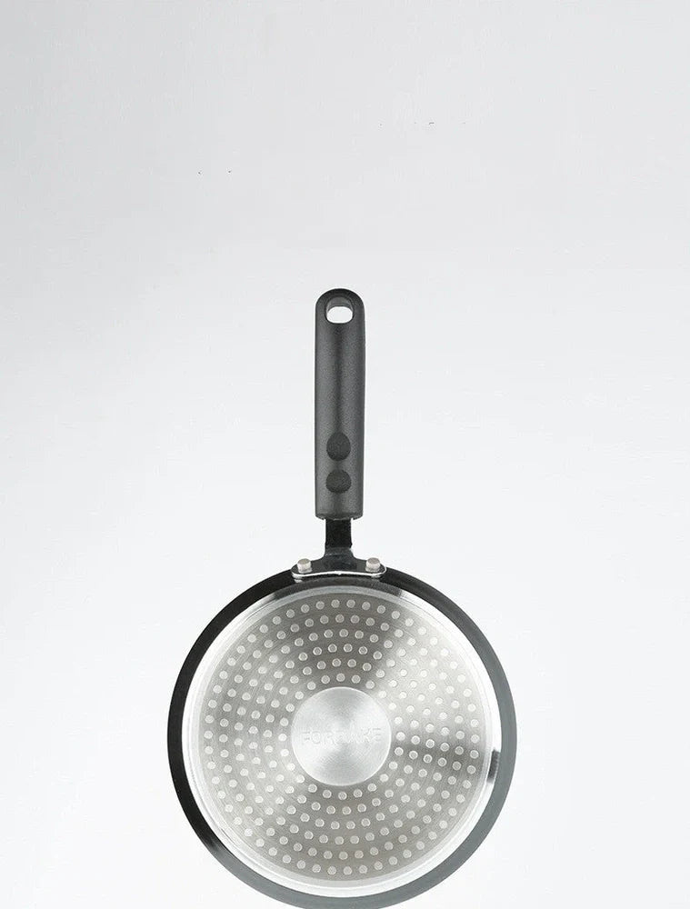 French Baker Melaleuca aluminium alloy pancake pan with non-stick coating and compound bottom
