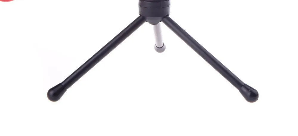 Black wired microphone with clip, 13.3cm height, 1.85m cable, for PC chatting and karaoke