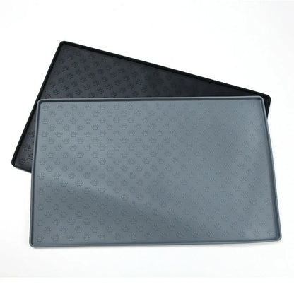 Waterproof silicone pet mat for dogs and cats, easy to clean and durable.