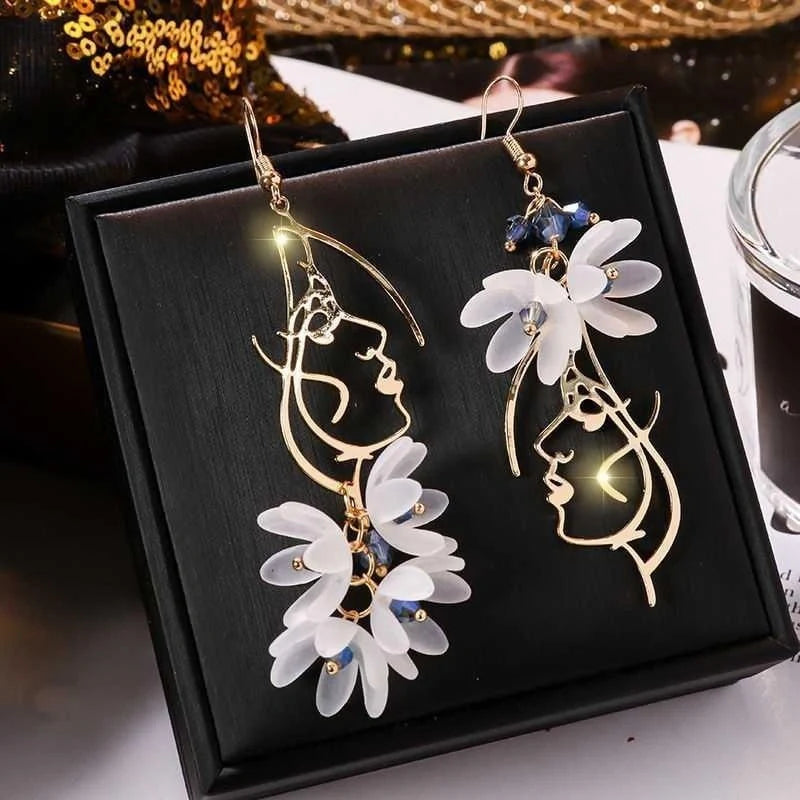 Elegant Wild Red Rose Rhinestone Tassel Earrings for women