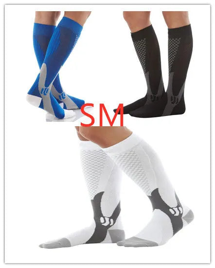 Graduated compression socks for men and women in black, designed for running and flight travel