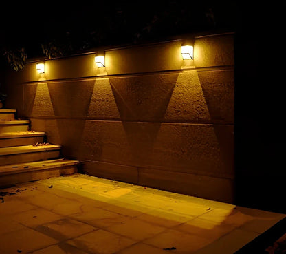 Solar wall light with retro design measuring 89mm length 52mm width 114mm height with 2 LED configuration