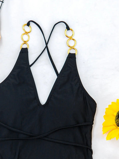 Women's solid colour one-piece swimsuit with chest padding in red or black options