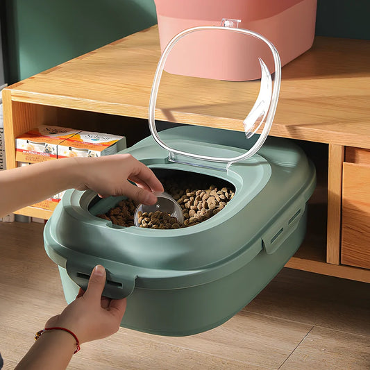 Green 16-litre pet food storage bucket with airtight seal and integrated measuring scoop