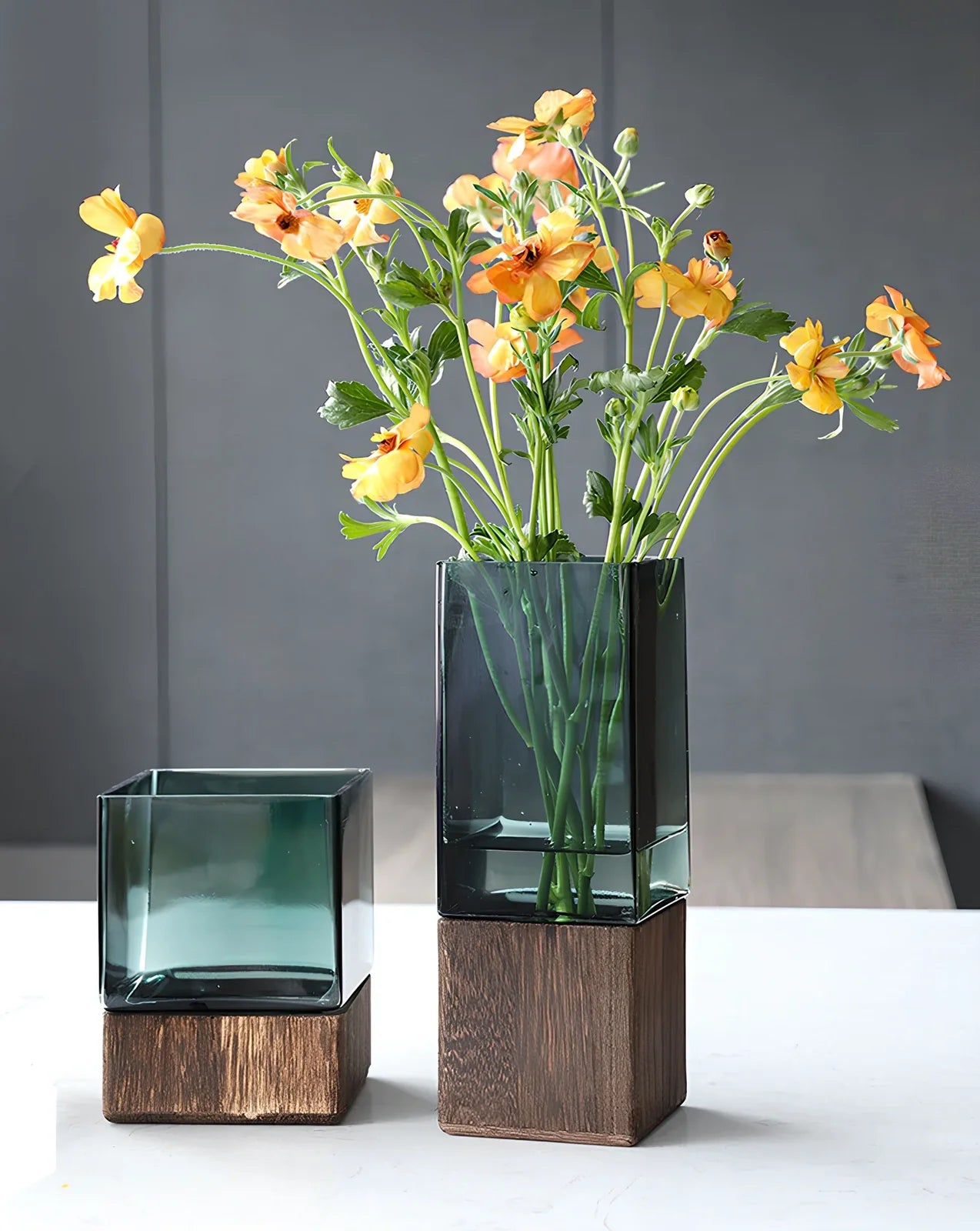 Transparent glass Chaumet vase, 15cm height, polished surface for modern flower arrangements in size S photo color