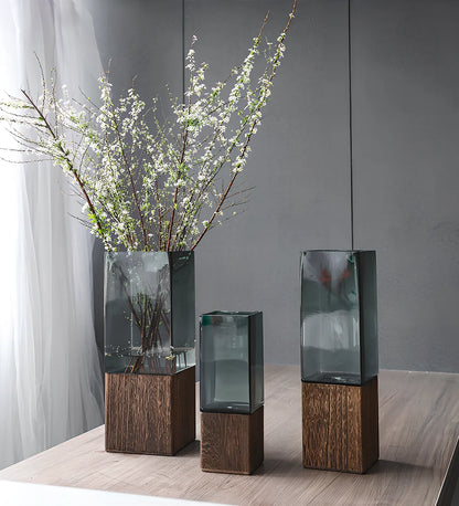 Transparent glass Chaumet vase, 15cm height, polished surface for modern flower arrangements in size S photo color
