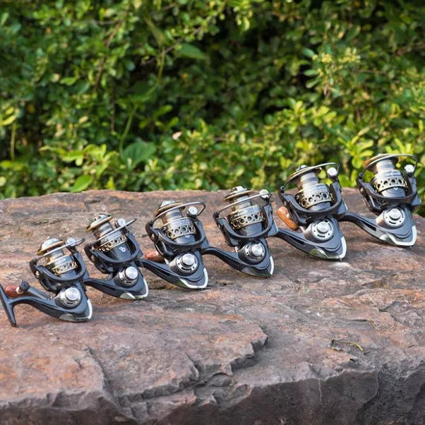 Full Metal Head Fishing Line Spinning Wheel with interchangeable handle and 13-bearing system