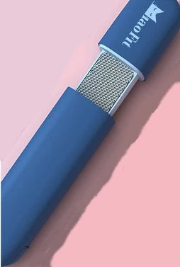 Double-sided electrostatic pet hair remover brush made of durable ABS material with polyester filament bristles