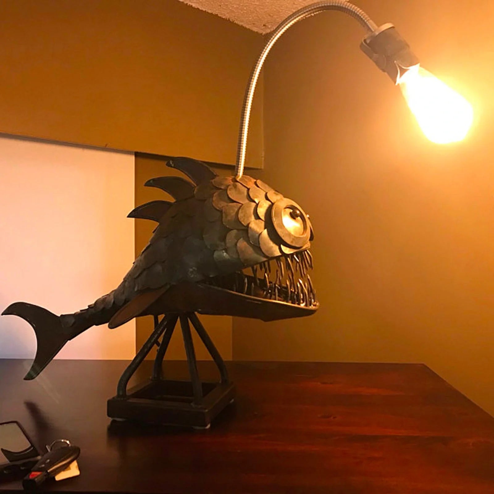 Anglerfish Lamp Floor-standing Retro Art Table Lamp with flexible head and rustic finish