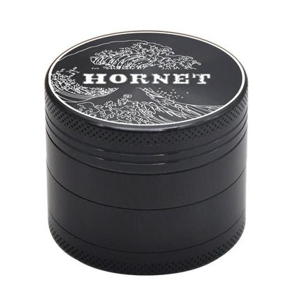 50mm aluminium smoke grinder with four grinding layers and magnetic closure