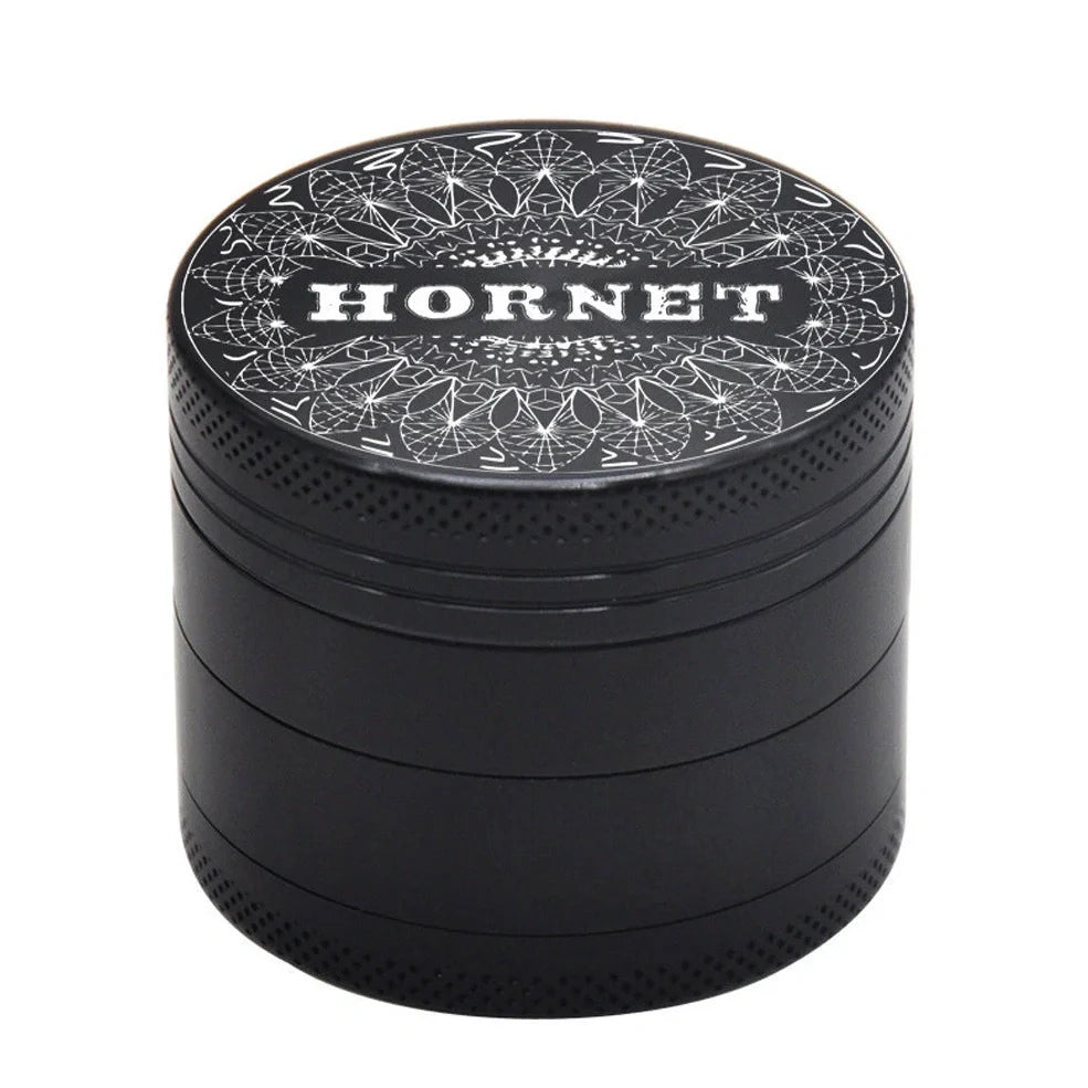 50mm aluminium smoke grinder with four grinding layers and magnetic closure