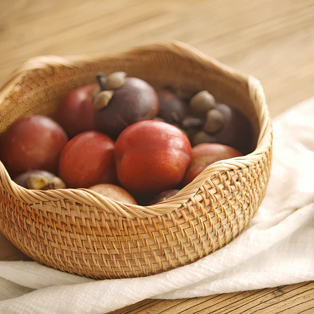 Hand-woven bamboo storage basket with natural weave pattern for fruit organisation