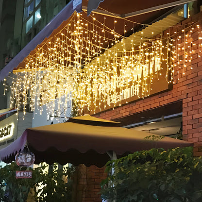 LED icicle light string with 96 warm white bulbs and cascading 0.4-0.6 metre drops