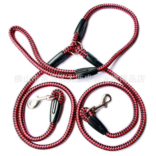 Double-ended dog walking rope with padded handles and reflective threads, showing metal clip hooks