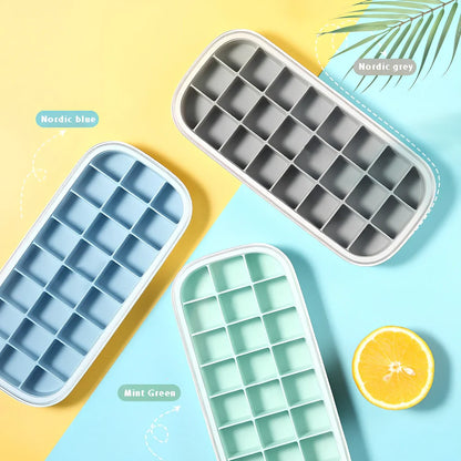 Nordic grey silicone ice tray with lid, 25.2cm long, 368g weight for fridge freezer use